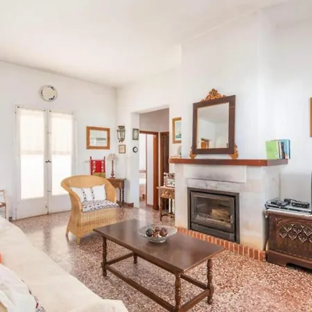 St Tomas Rustic V Pool Beachside Holiday home